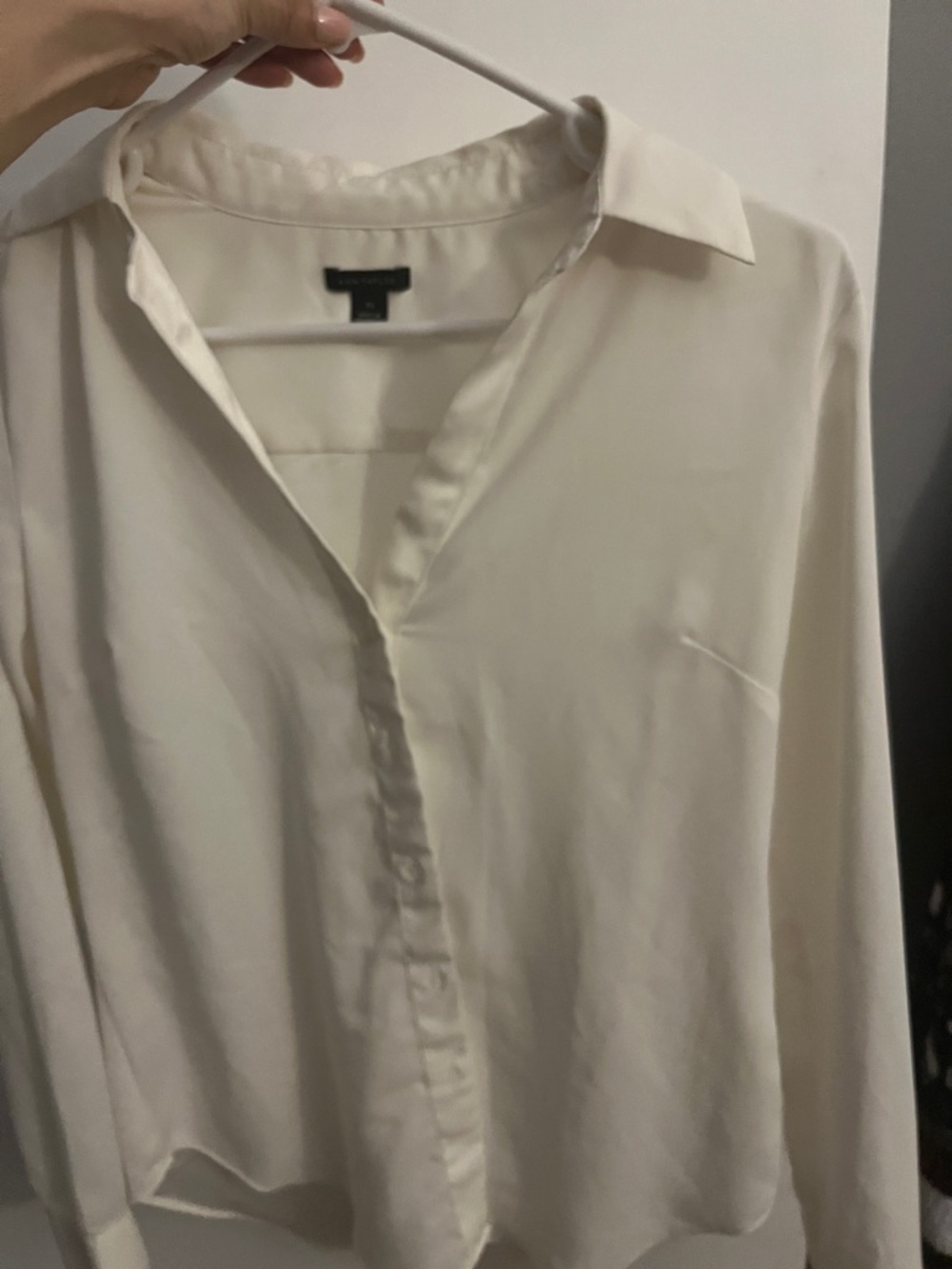 Ann Taylor Essential blogs Soft Ivory Long-Sleeve Button-Up Shirt